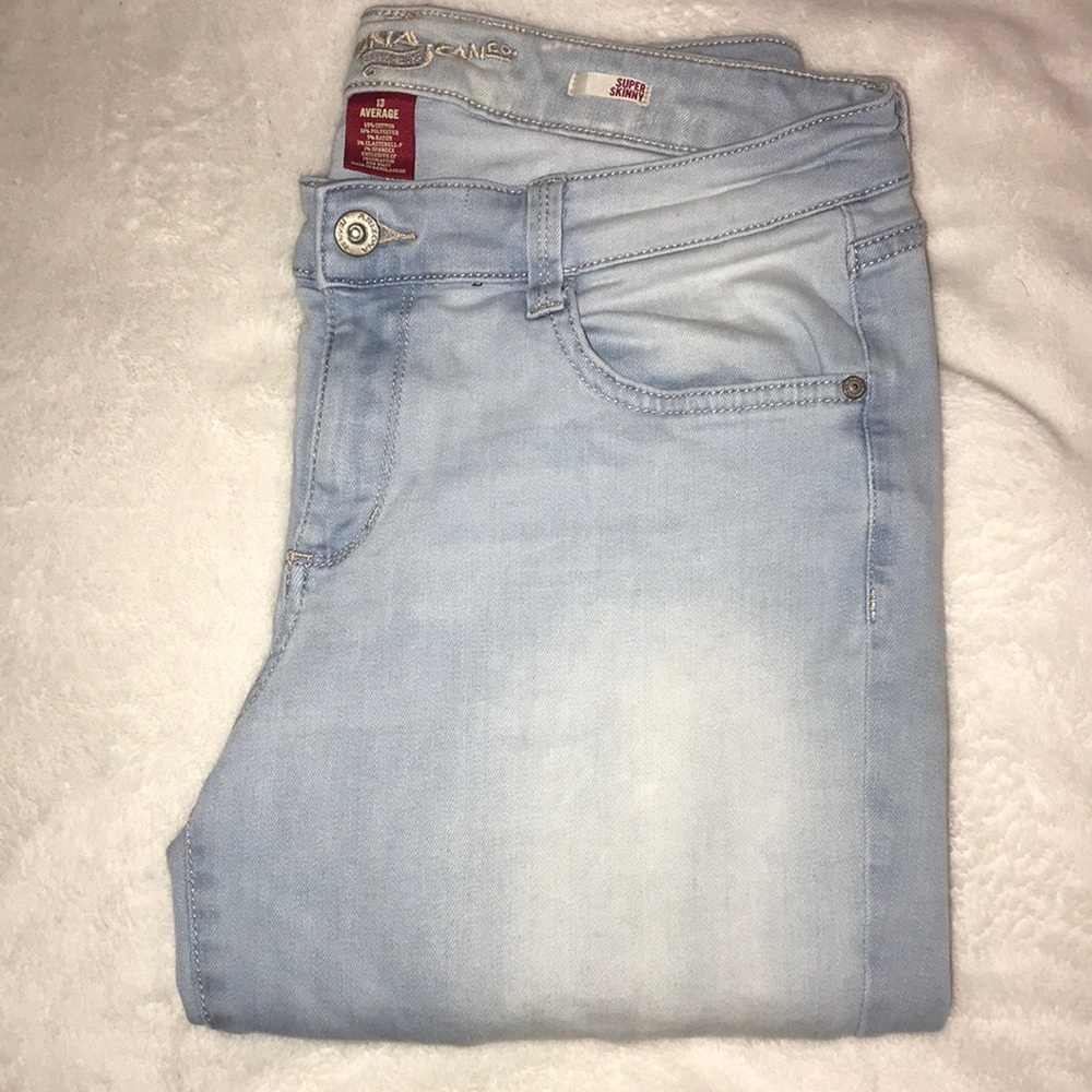 Size 13 Avg. Juniors Super Skinny Arizona Jean Co.